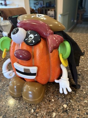 Mr. Potato Head: Pumpkin Push-Ins Make A Skeleton Pumpkin 11 Parts 2012