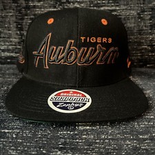 NWT UNIVERSITY OF AUBURN TIGERS SNAPBACK HAT