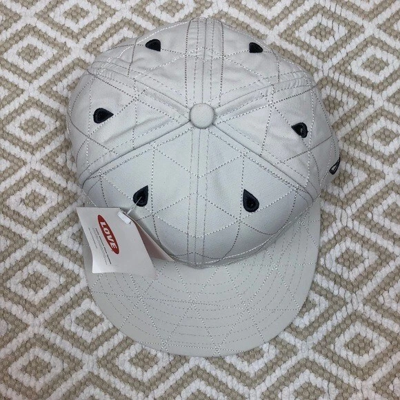 Helly Hansen x New Era Rare Love Campaign New NWT - Image 2 of 4