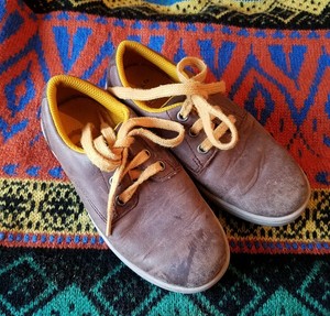 clarks sneakers kids brown