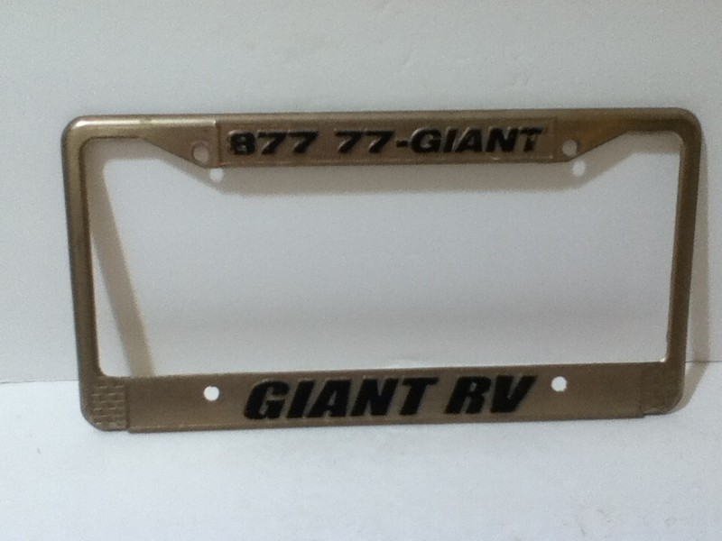 VINTAGE 877 77-GIANT - GIANT RV METAL GOLD PLATED LICENSE PLATE FRAME