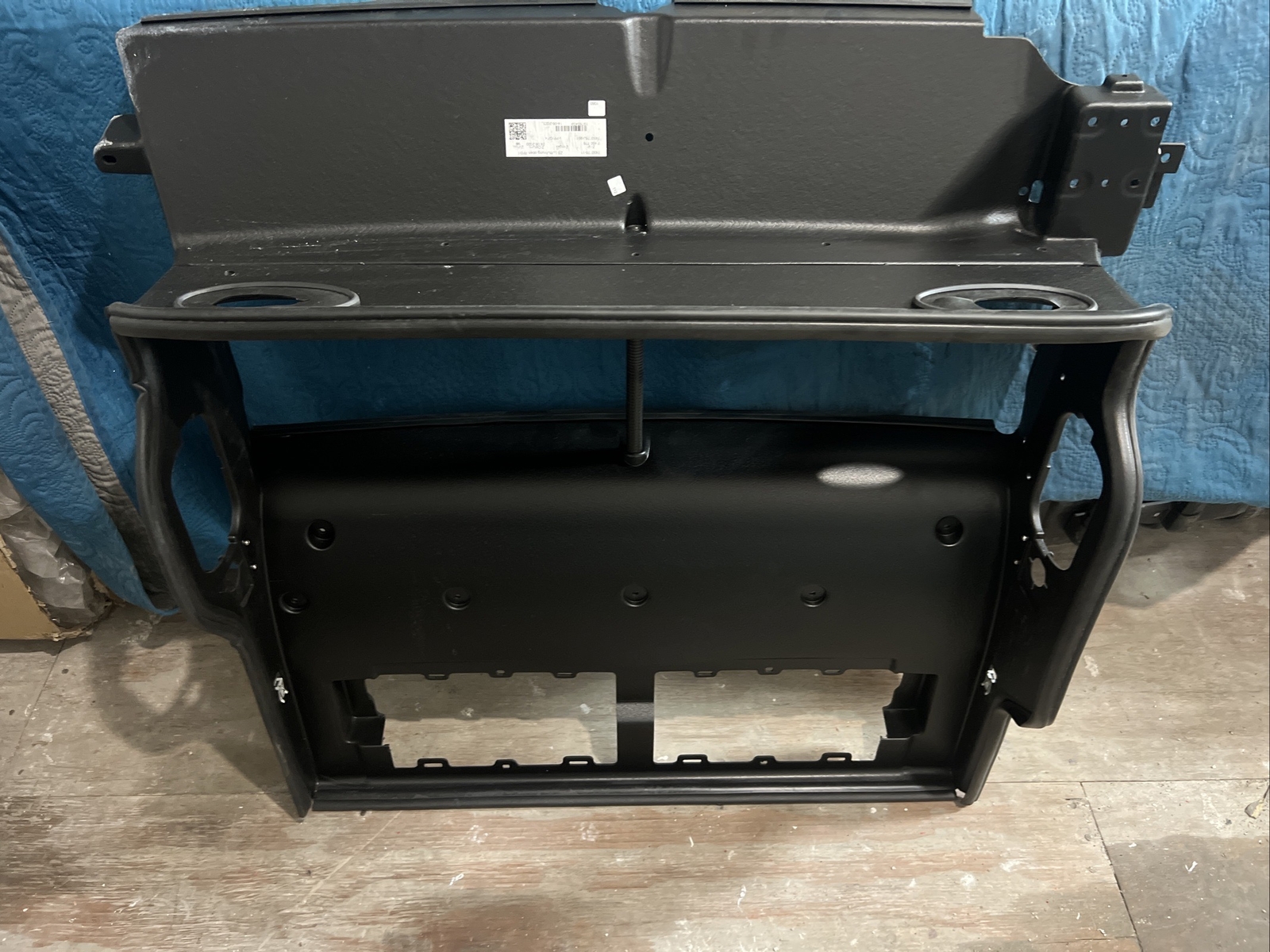 21 Rolls Royce Cullinan Air Duct Radiator