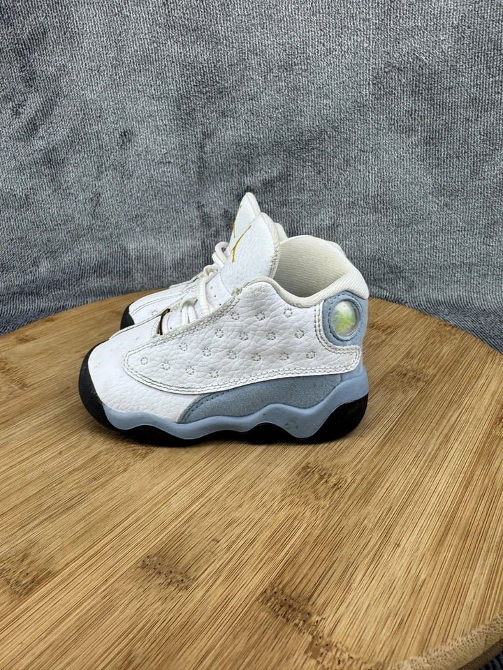 Nike Air Jordan 13 Zapatos Retro Niño Pequeño Talla 5C Blanco Amarillo Azul DJ3004-170 Foto 3 de 4