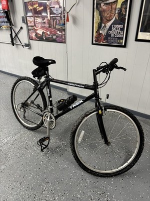 Vintage TREK USA Singletrack 950 Mountain Bike 18 in frame