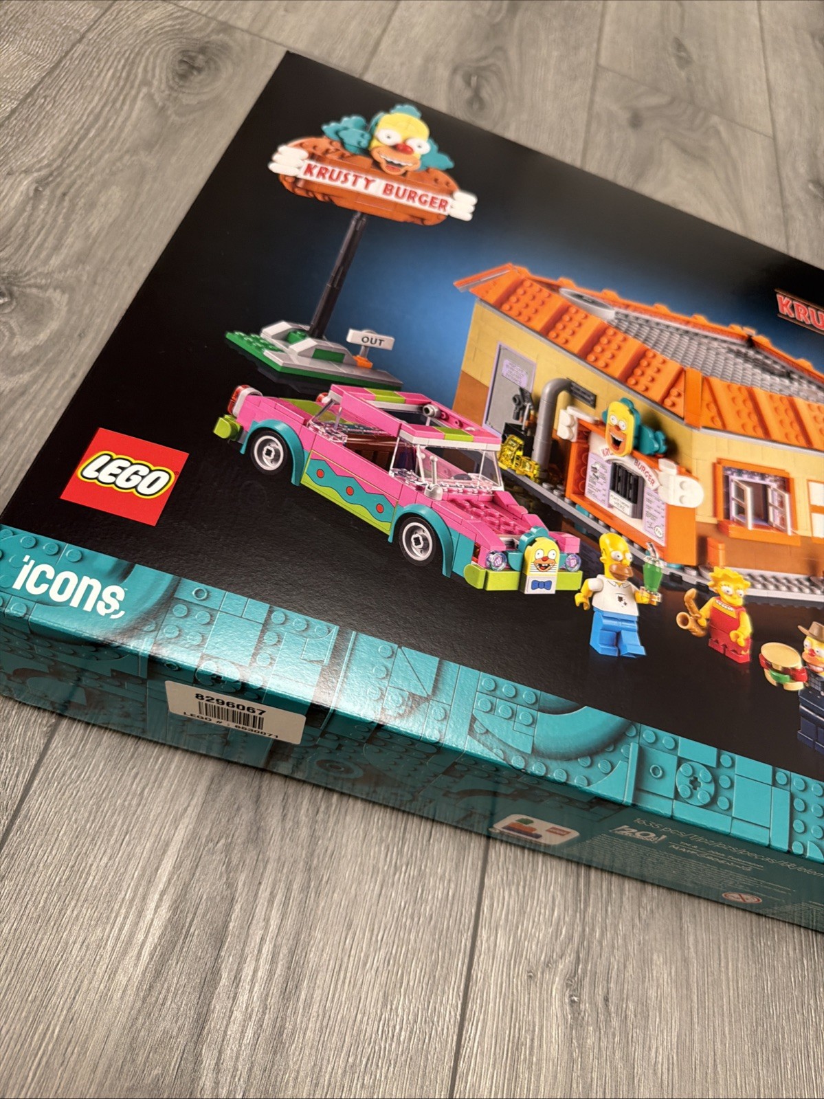 LEGO Icons the Simpsons Krusty Burger 10352 image 2