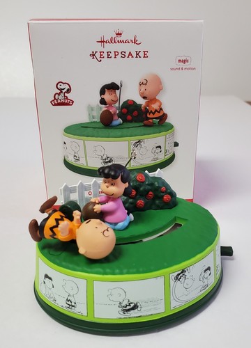 Hallmark Ornament Optimist Charlie Brown Sound & Motion Peanuts 2013 *See Video - Picture 1 of 8