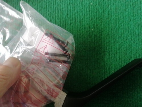 Piedini TV Ghanghong Led 42D2080H - Foto 3 di 4