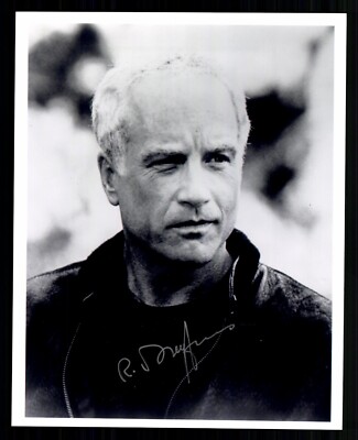 Richard Dreyfuss and Others The Great White Shark Photo Original Signed ## BC G 38694