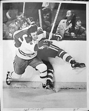 1973 GUY LAPOINTE NHL HOCKEY TYPE 1 PHOTO LOWELL MCDONALD PITTSBURGH PENGUINS 
