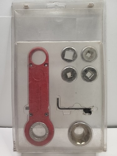 Ratch Cut Die Nut Tap and Die Ratchet Set- Vintage Canada - Picture 9 of 9