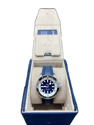 Pre-Owned Breitling Black Diver Pro Rubber Strap 22-20 mm 153S