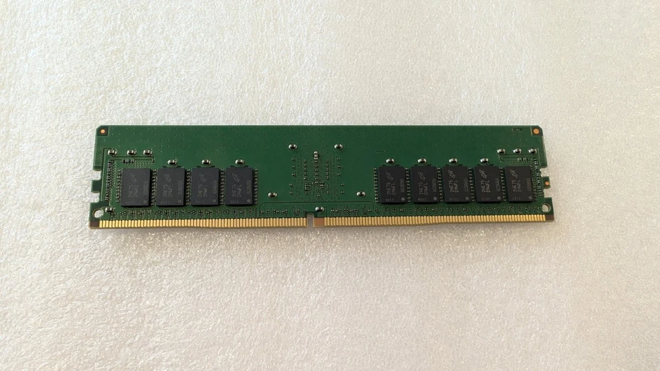 Micron 16GB 1x16GB DDR4 PC4 3200 ECC Server Memory RAM MTA18ASF2G72PDZ 3G2E1 - Image 4 of 4