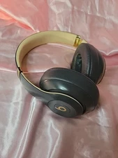 Beats by Dr. Dre Studio3 Bluetooth On Ear Wireless Headphones - Shadow Gray READ