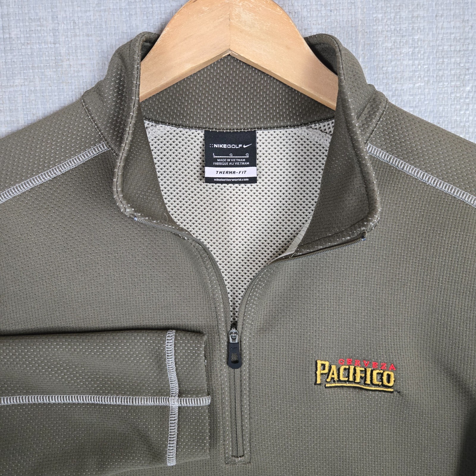 NIKE THERMA-FIT x PACIFICO BEER Mens Size Large 1/4 Zip Performance Pullover image 9