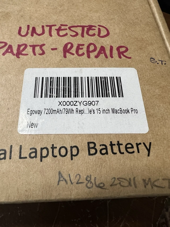 MacBook Pro 15" A1286 2011 MC721LL Batería 10.95V 79Wh 7200mAh 661-5844 4 Ciclos Foto 2 de 4