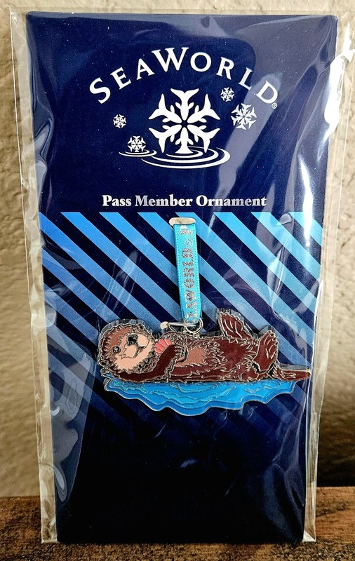 Sea World Parks Collectible Sea Otter Annual Passholder Excl  Ornament 2025 NEW