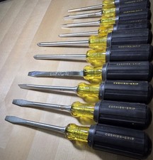 Vintage Bridgeport 10 Piece Set of Screwdrive...