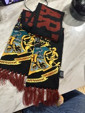 Harry Potter Hogwarts Crest Knit Scarf with Tassels OFFICIAL MERCHANDISE