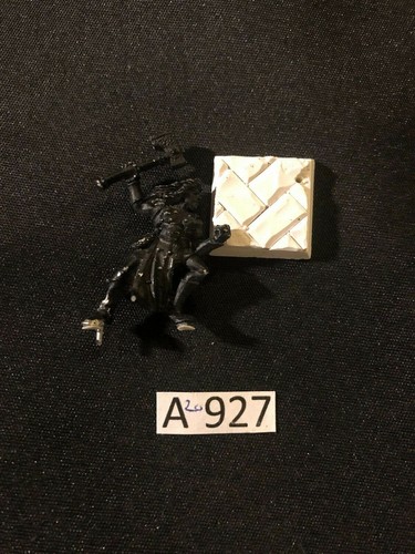 Hammer Sister of Sigmar Mordheim Metal OOP