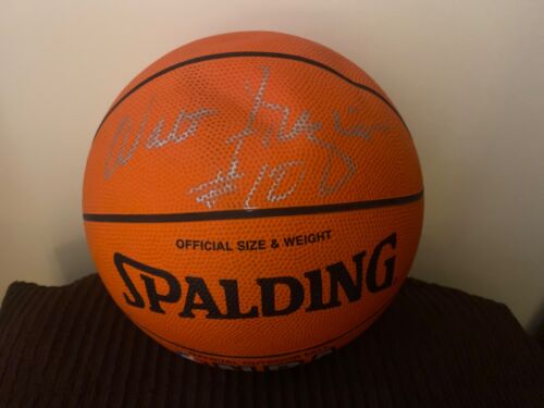 Autógrafo de baloncesto Walt Frazier RETIRADO # 10 firmado SPALDING - Imagen 1 de 6