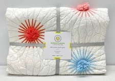 NEW Pottery Barn KIDS BABY Margherita Missoni Daisy Pom Pom Toddler Crib Quilt