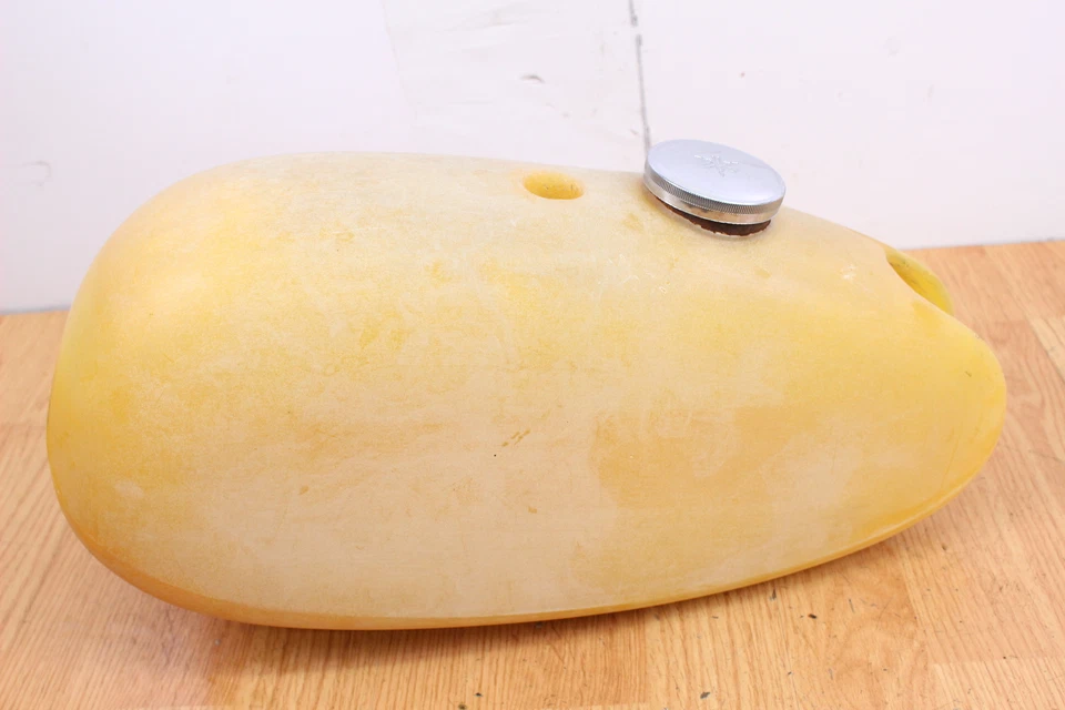 1970 YAMAHA RT1360 Gas Tank Fuel Aftermarket - Image 3 of 4