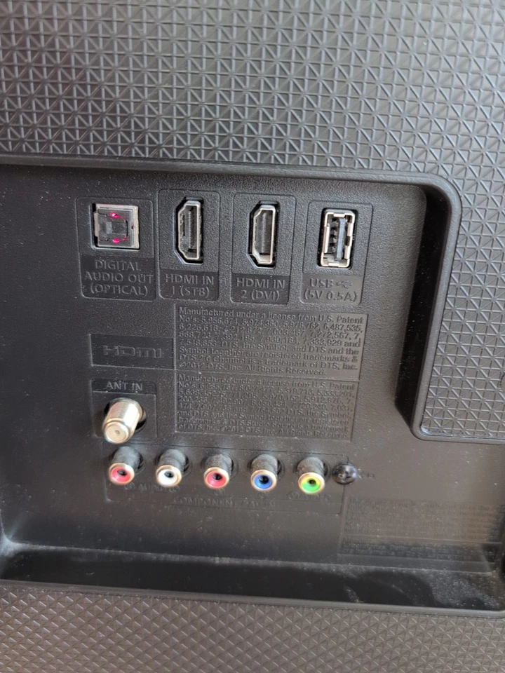 Gorgeous Samsung 24” UN24H4000 720p Smart LED TV FREESHIP - Image 4 of 4