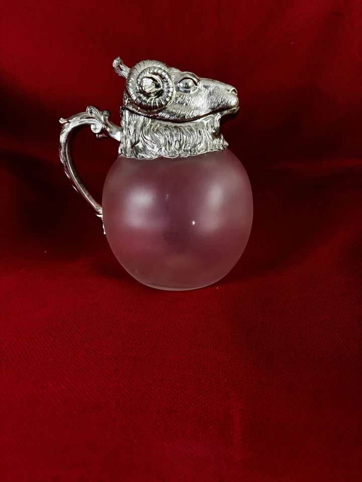 Jarro de vidro fosco vintage💥 Prato de prata cabeça de carneiro jarro decantador de vinho claret - Imagem 3 de 4