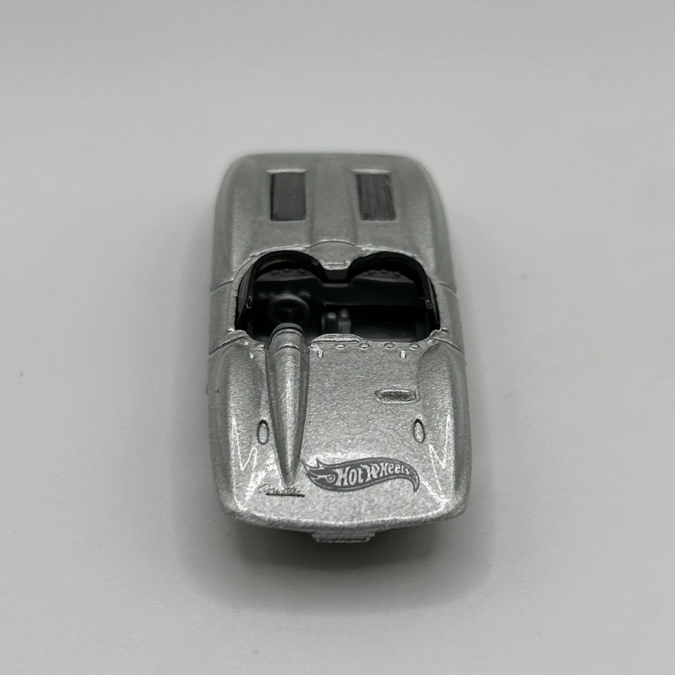2002 Mattel Hot Wheels Corvette Stingray 3/42 Silver Diecast Metal Racing Car - Image 4 of 4