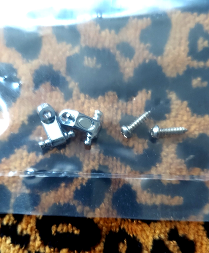 genuine Fender USA stratocaster (2) string guides #0994911000 - Picture 4 of 5