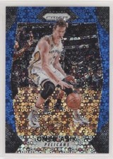 2017-18 Panini Prizm Fast Break Blue Prizm 131/175 Omer Asik #129 11pj