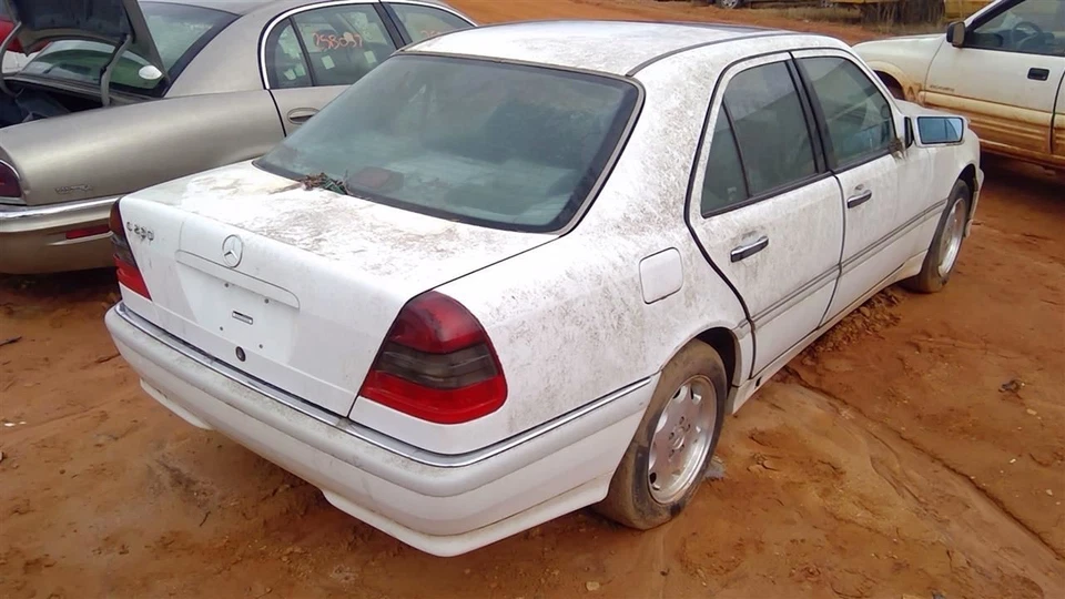 Trunk/Hatch/Tailgate 202 Type C230 Fits 98-00 Mercedes C Class OEM - Image 4 of 4