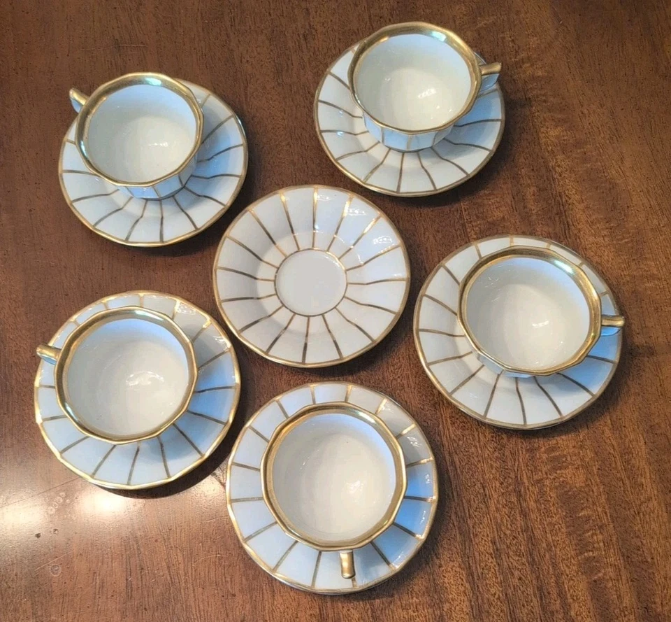 令人惊叹的古董皇家哥本哈根白金宫 11 件茶杯茶碟 SSE — 第 4/4 张图片