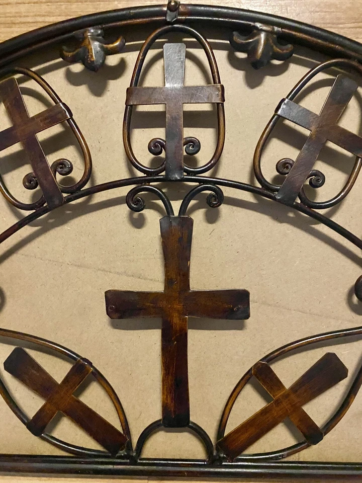 Marco de espejo de metal/hierro estilo gótico de colección cruces de 26 pulgadas Fleur de Lis RARO Foto 3 de 4