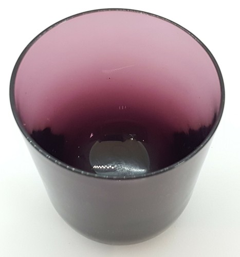 Amethyst purple glass vintage Art Deco antique whisky tumbler glass - Picture 3 of 7