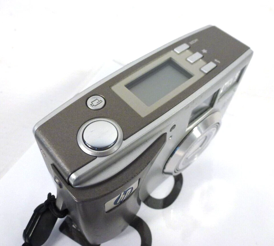 HP Digital Camera Photosmart 735 3.2MP Silver Tested refm - Image 2 of 4