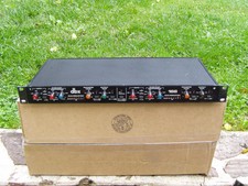 DBX 166   2-Channel Stereo Compressor Limiter...