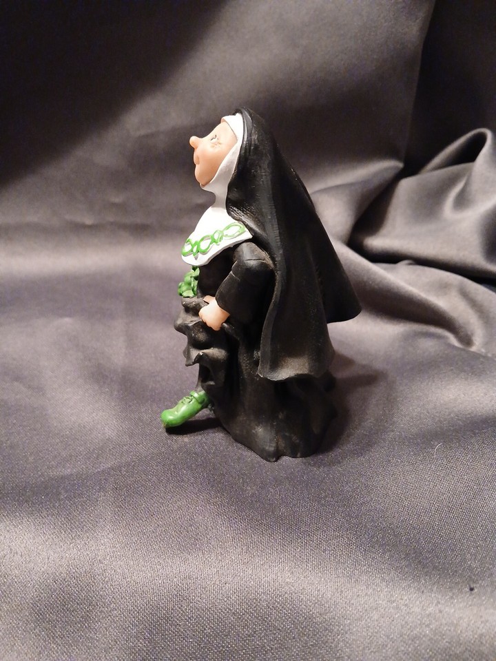 Maureen Carlson Sister Folk "Dance As If No One is Watching" 44822