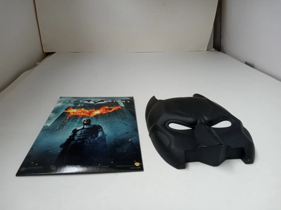 NEW BATMAN THE DARK KNIGHT 3 DISC LIMITED EDITION DVD CD SET WITH COWL MASK - Image 4 of 4
