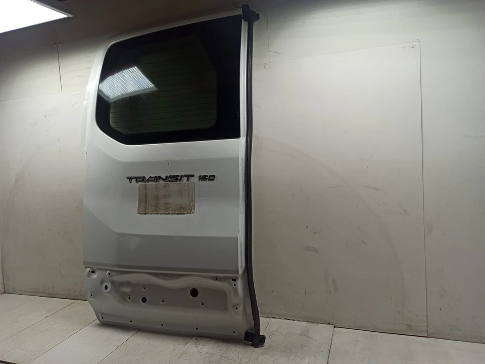 Ford Transit 150 XLT 2015 carcasa de puerta trasera izquierda del lado del conductor con ventana OEM+ Foto 2 de 4