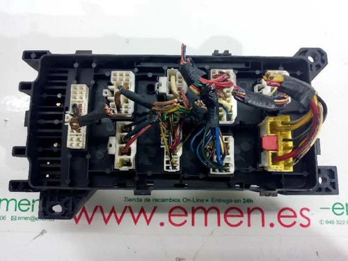 0K53H66760 Caja Reles/Fusibles para KIA CARNIVAL II (FL) 2.9 CDRi EX 2003 902898 - Imagen 2 de 10