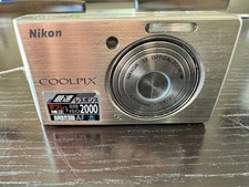 Appareil photo numérique compact Nikon COOLPIX S500 argent testé avec chargeur