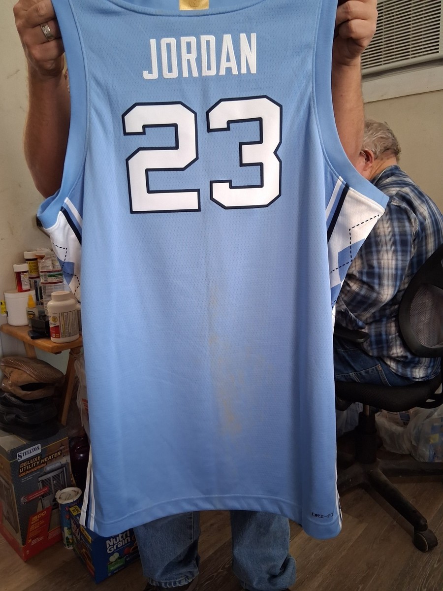 Michael Jordan #23 North Carolina Tar Heels Basketball Jersey Blue