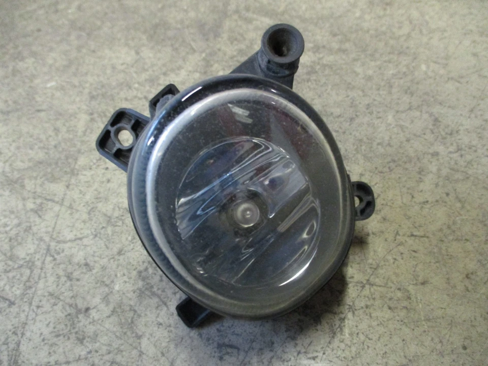 Faro antiniebla derecho audi a4 b8 8k a5 8t 8t0941700 nsw luz VALEO Foto 2 de 4