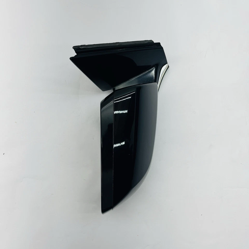 2016-2019 Cadillac XTS Right Passenger Side Door Rear View Mirror OEM - Image 4 of 4