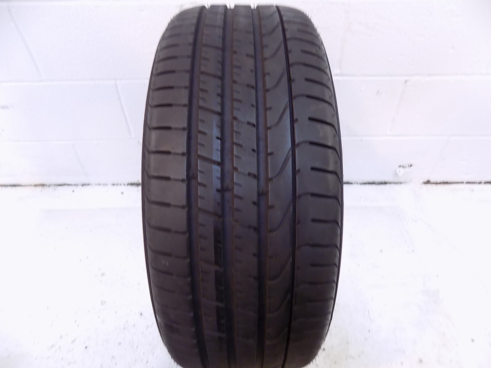 P245/40R19 Pirelli P Zero Run Flat 94 Y Used 8/32nds | eBay
