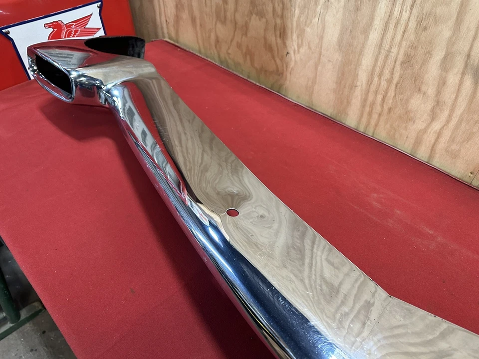 PARAGOLPES SUPERIOR DELANTERO LINCOLN CONTINENTAL MARK II 1956-1957 56-57 FoMoCo Foto 2 de 4