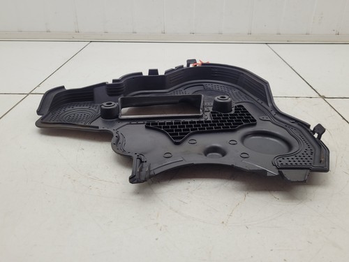 Volvo V70 MK3 D4 2014 2.0 Diesel Engine Timing Belt Cover 31401142 - Picture 18 of 19