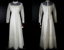Size 10 Bridal Gown - Elegant White Voile  Lace Empire Wedding Dress - 1960s De