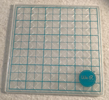 We R Memory Keepers Diagonal Basket Weave Embossing Folder 6 x6 WOVEN